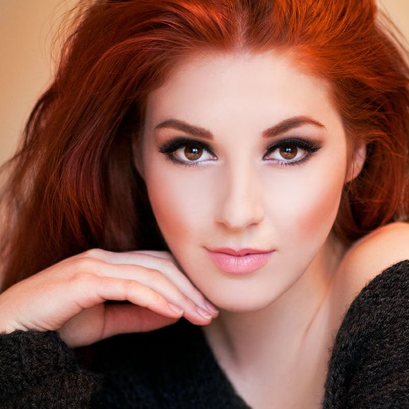 Лана Светлая